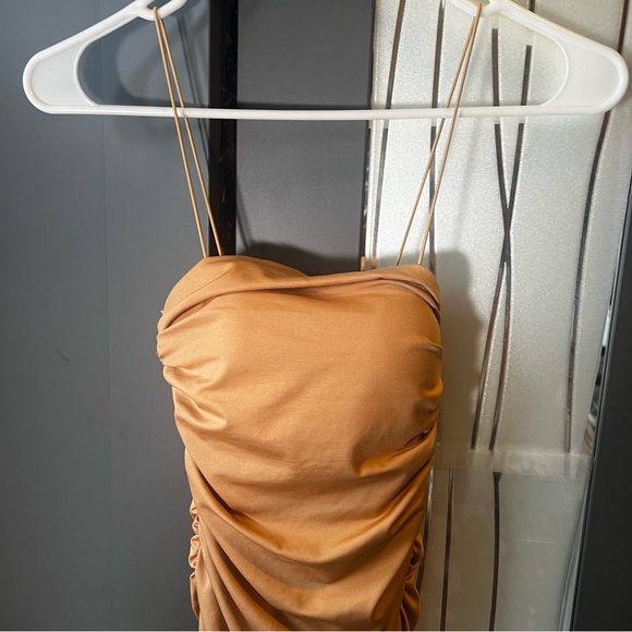 Oh Polly
Keep it Simple
Ruched
Midaxi Dress
Size 2 - Picture 9 of 9